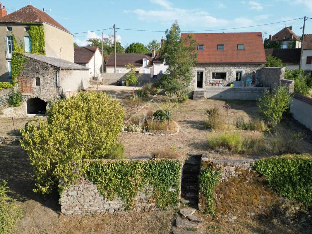 Maison coup de cœur avec vue imprenable sur l’Abbaye de Chantelle - photo 28