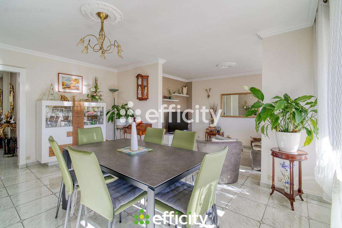 Appartement à LYON-9E