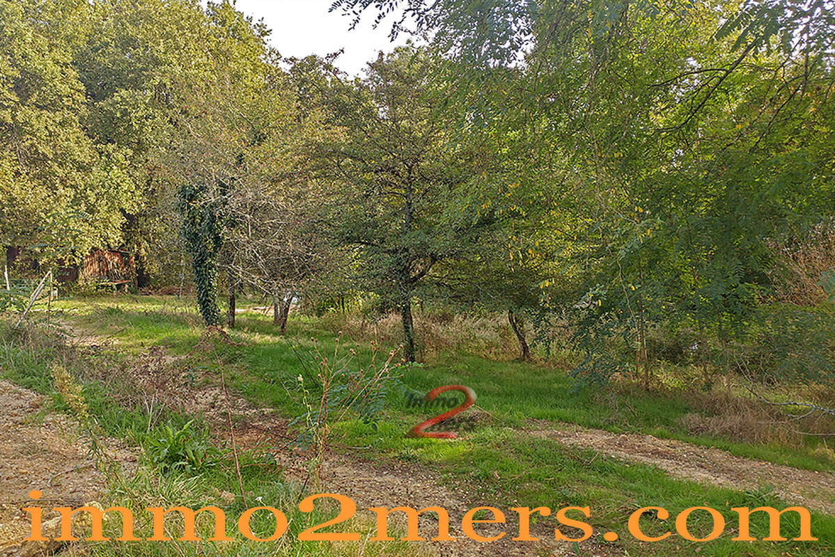 Terrain à bâtir de 7597m² à CREON - photo 2