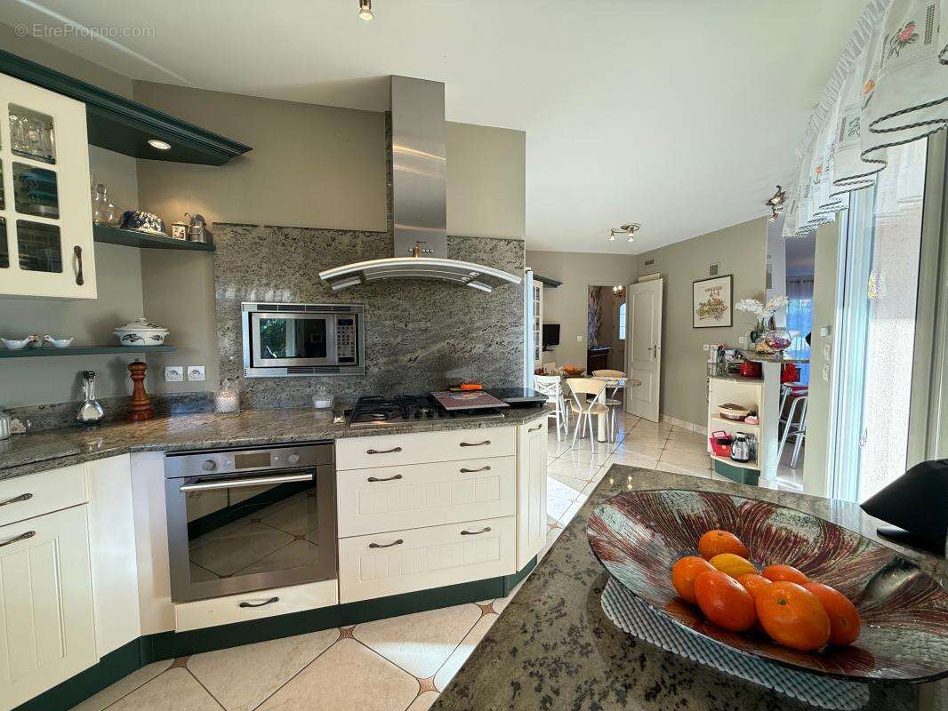 Maison à SAINT-PALAIS-SUR-MER