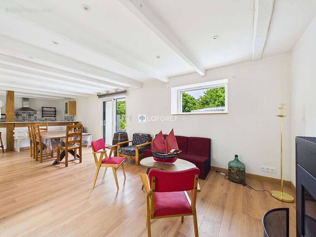 Maison Pont-l'Abbé, 6 pièce(s) 138 m2 - photo 2