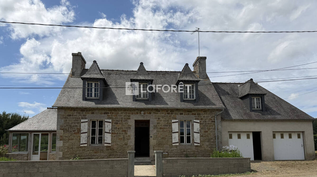 Maison à PLOUEC-DU-TRIEUX