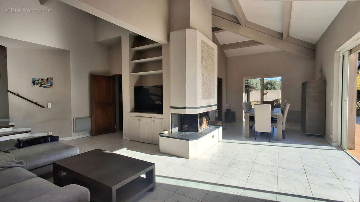 Maison à LA CADIERE-D&#039;AZUR