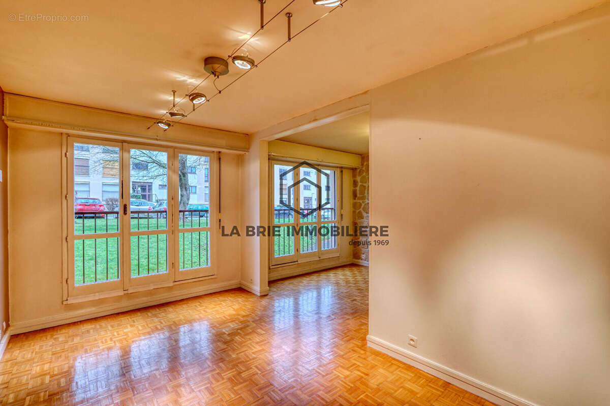 Appartement à VILLECRESNES