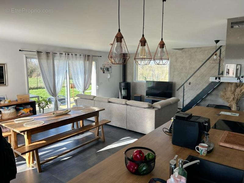 Maison à BEAUMONT-SUR-SARTHE