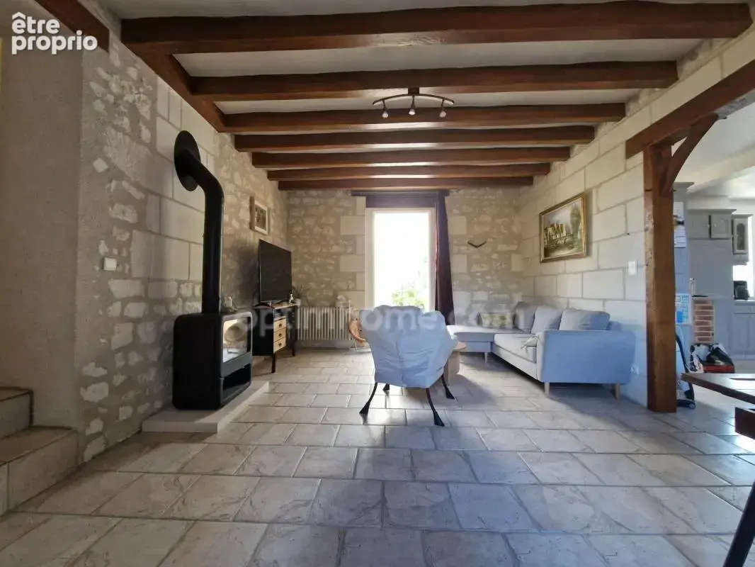 Maison à vendre 7 pièces - 5 chambres - 160 m² - parcelle de 4800 m² ( Ligueil 37) - photo 2