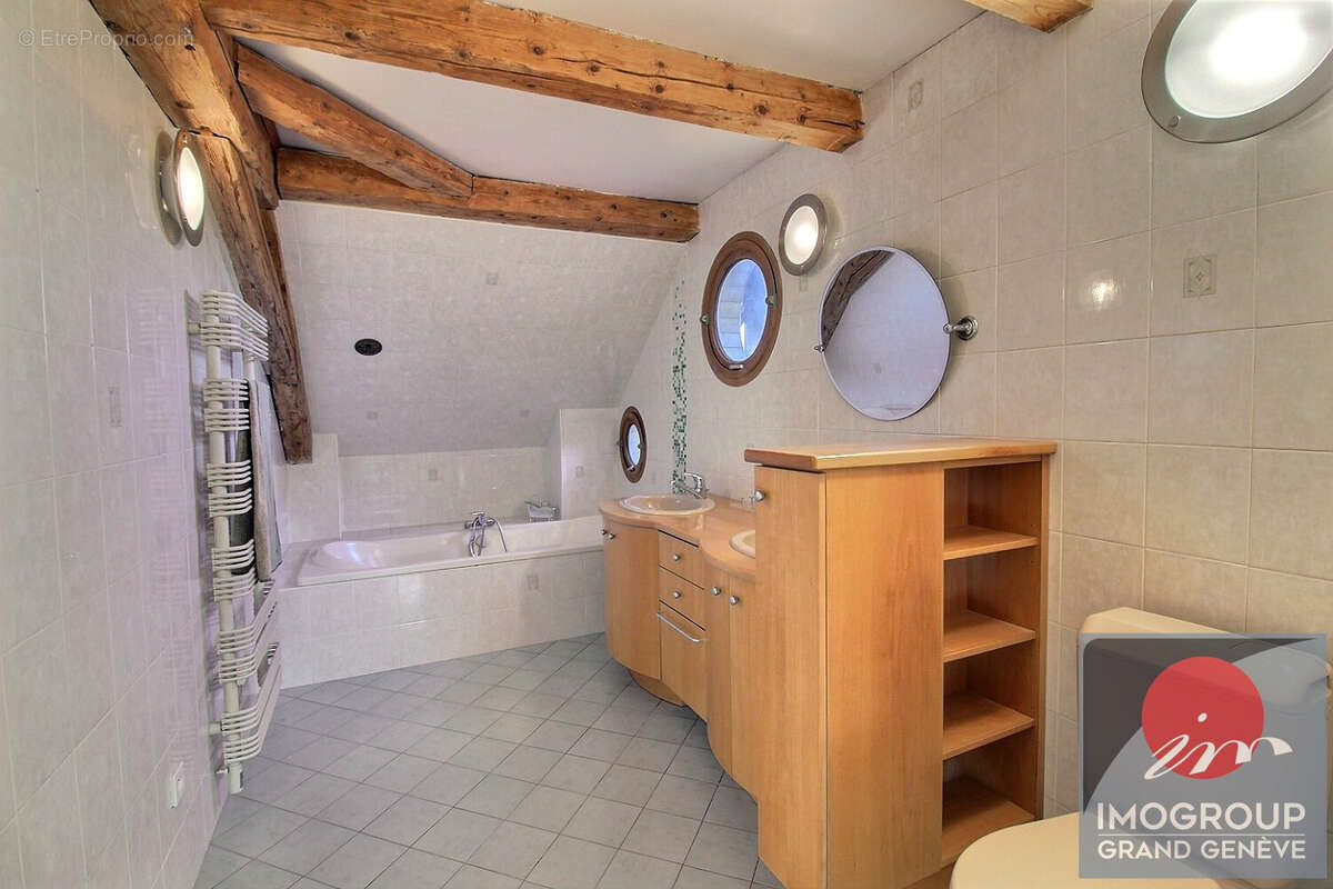 Appartement Gex 6 pièce(s) 245.69 m2 - photo 4