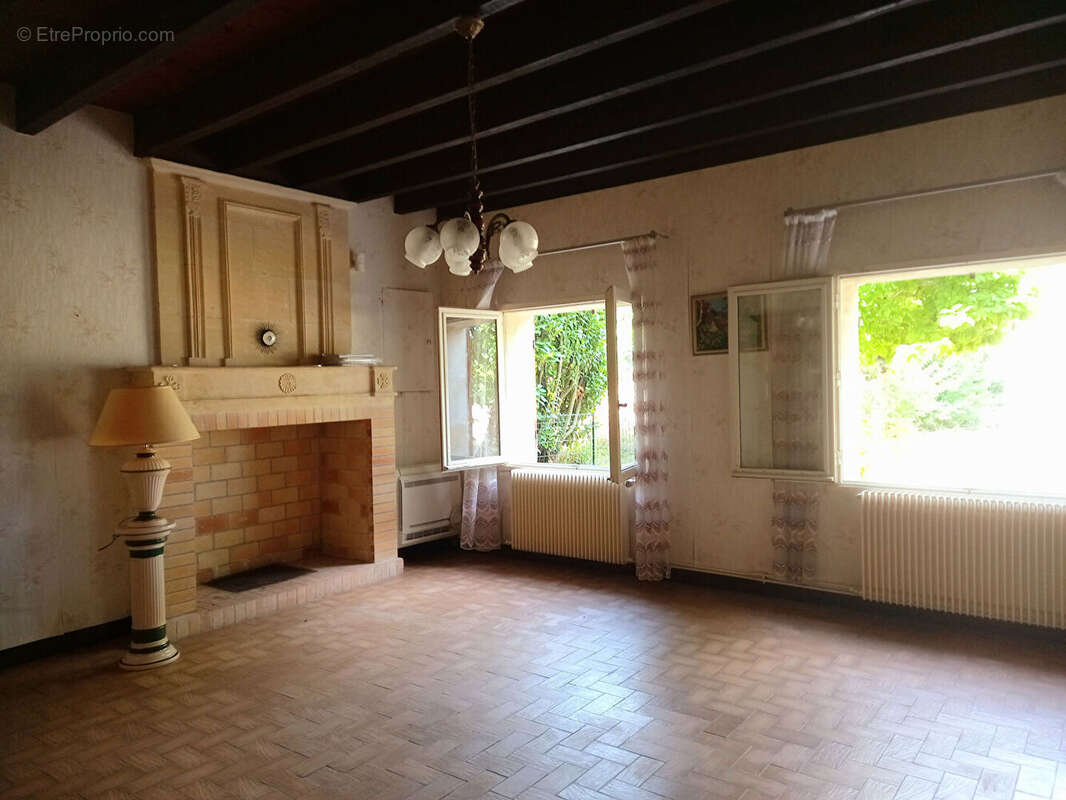 Maison à SAINT-EMILION