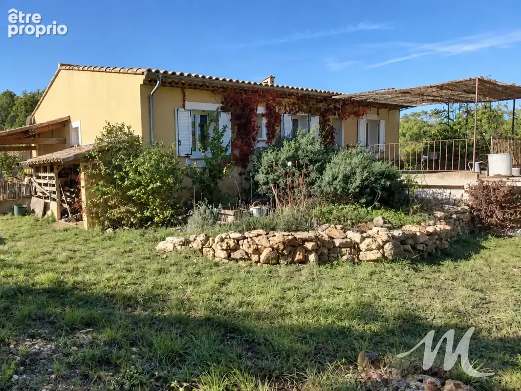 Maison de plain pied 4 chambres - piscine - cuisine d'été et dépendance - photo 2