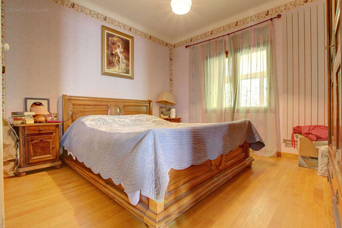 Maison à BRISON-SAINT-INNOCENT