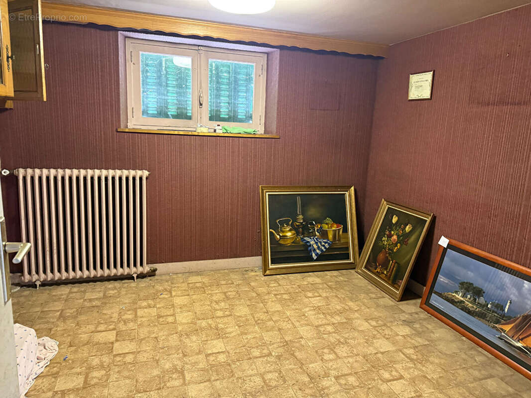 A vendre Locminé, maison d'environ 91m², 3 chambres, sur un terrain d'environ 980  m² - photo 7