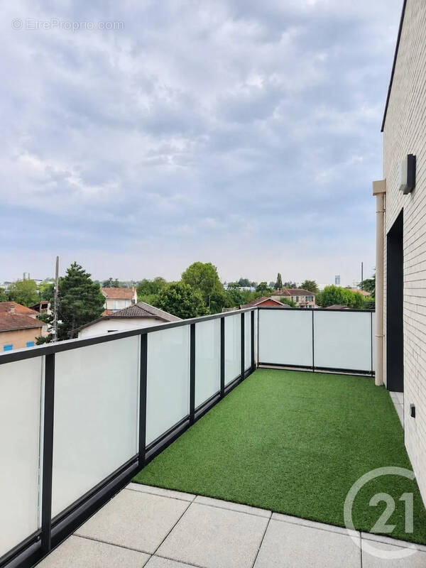 Appartement à RILLIEUX-LA-PAPE