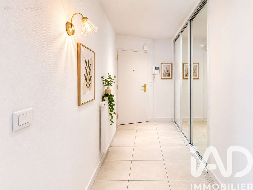 Photo 2 - Appartement à SAINT-ETIENNE