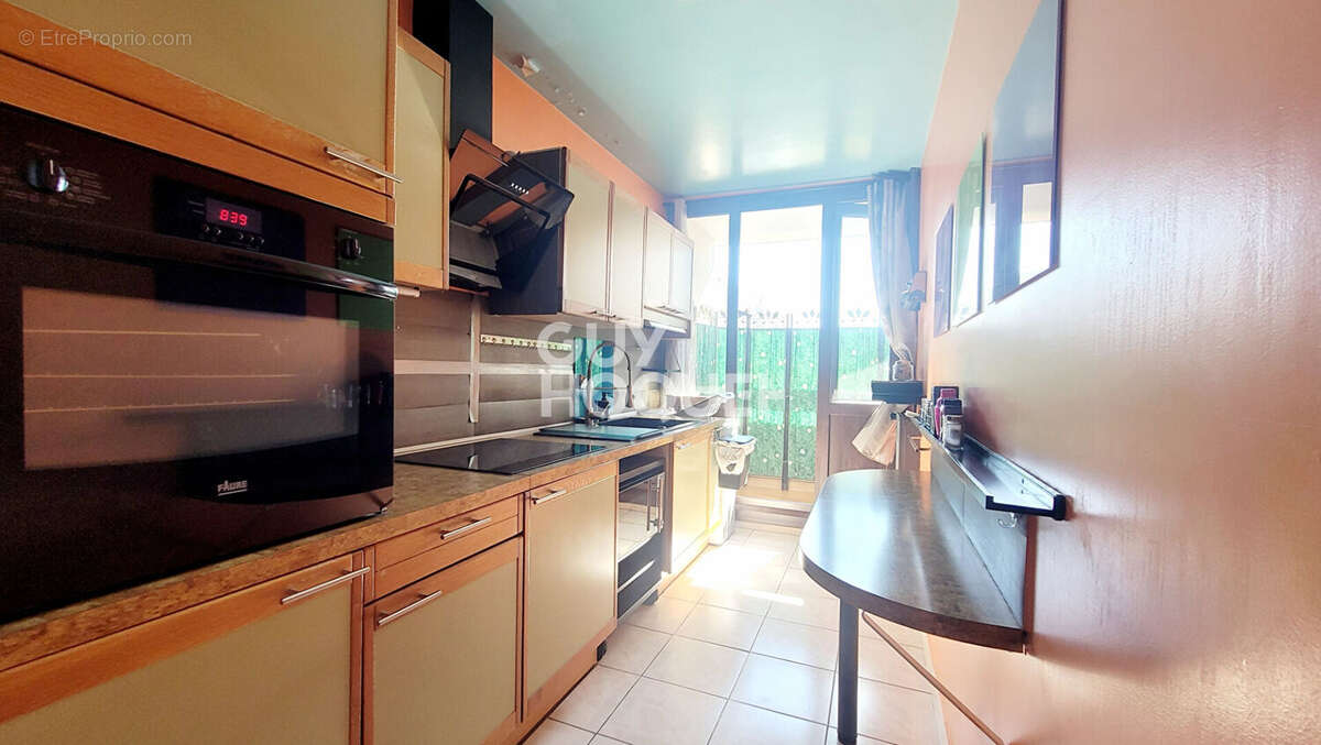 Appartement à AUBERVILLIERS