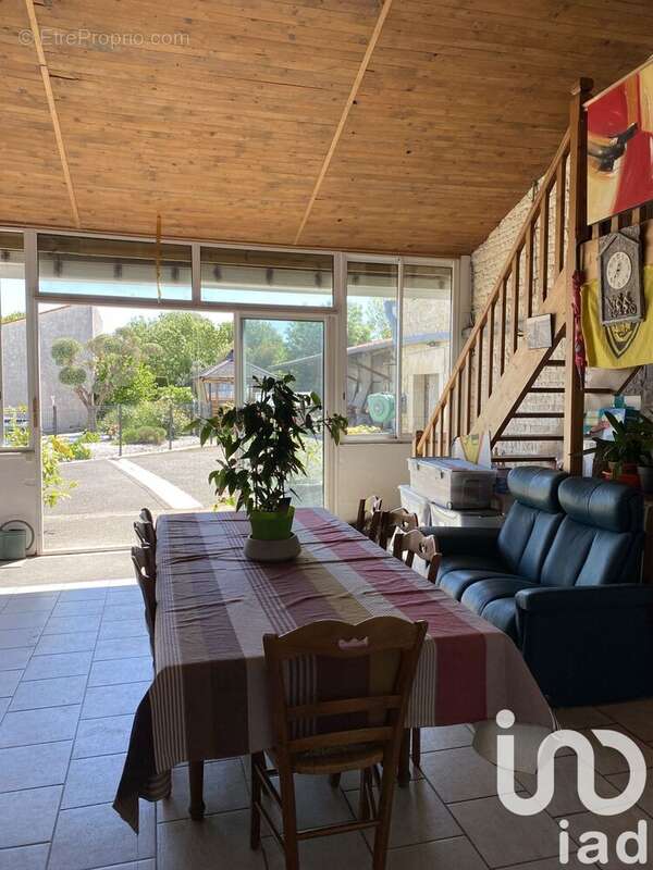 Photo 9 - Maison à VERINES