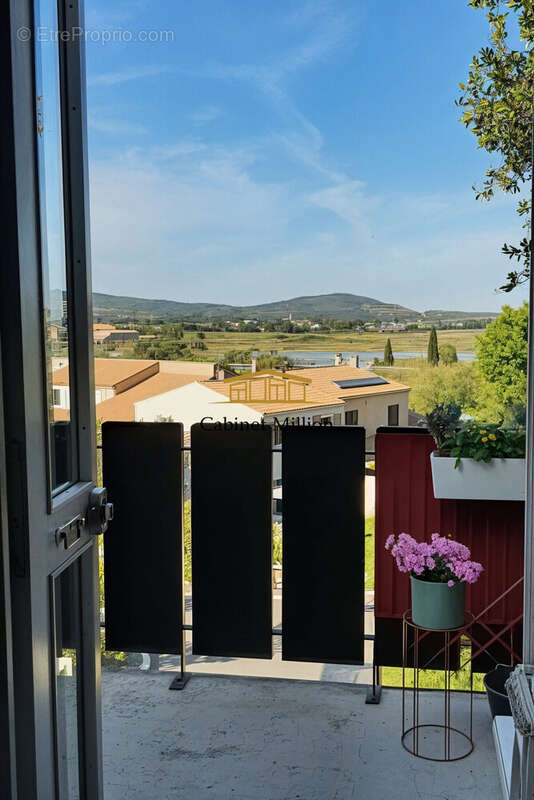 Appartement à VIC-LA-GARDIOLE