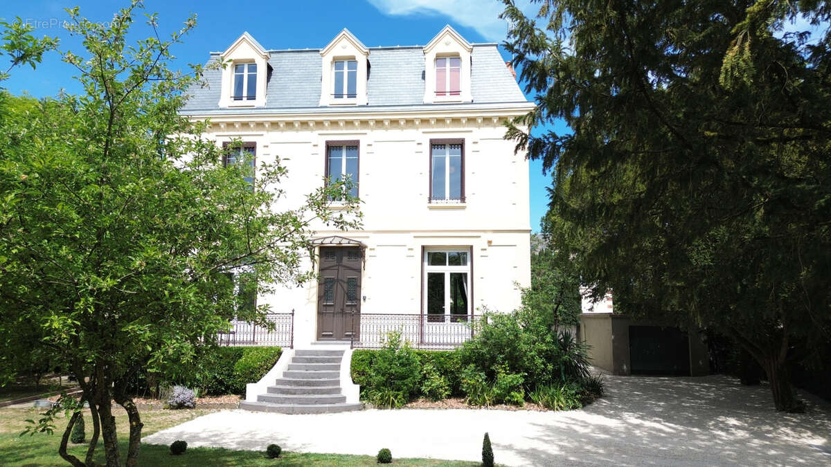 Maison à POUGUES-LES-EAUX