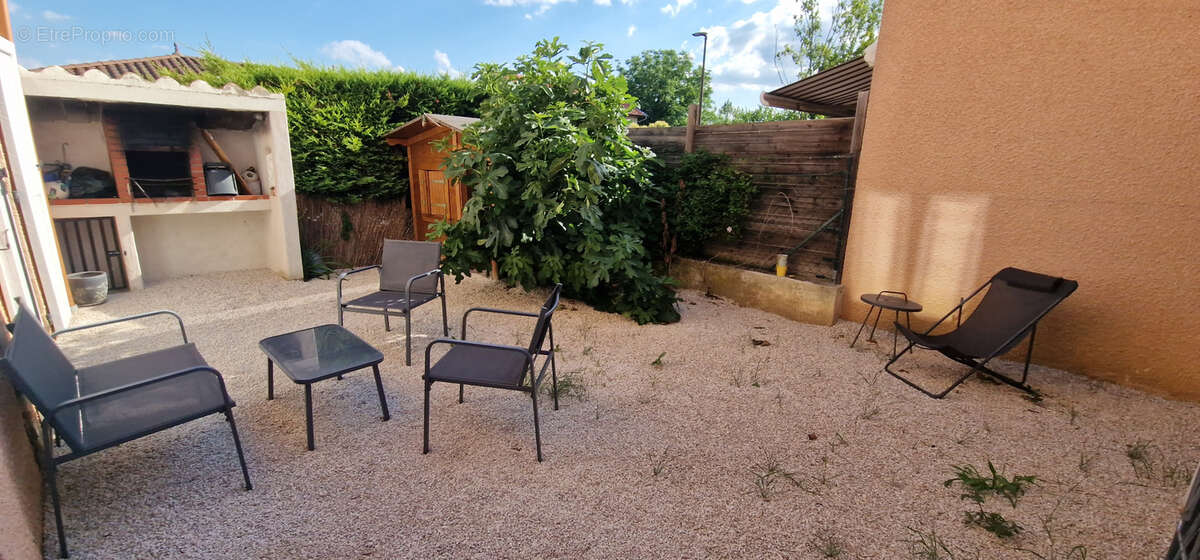 maison de village - 3 chambres - photo 2