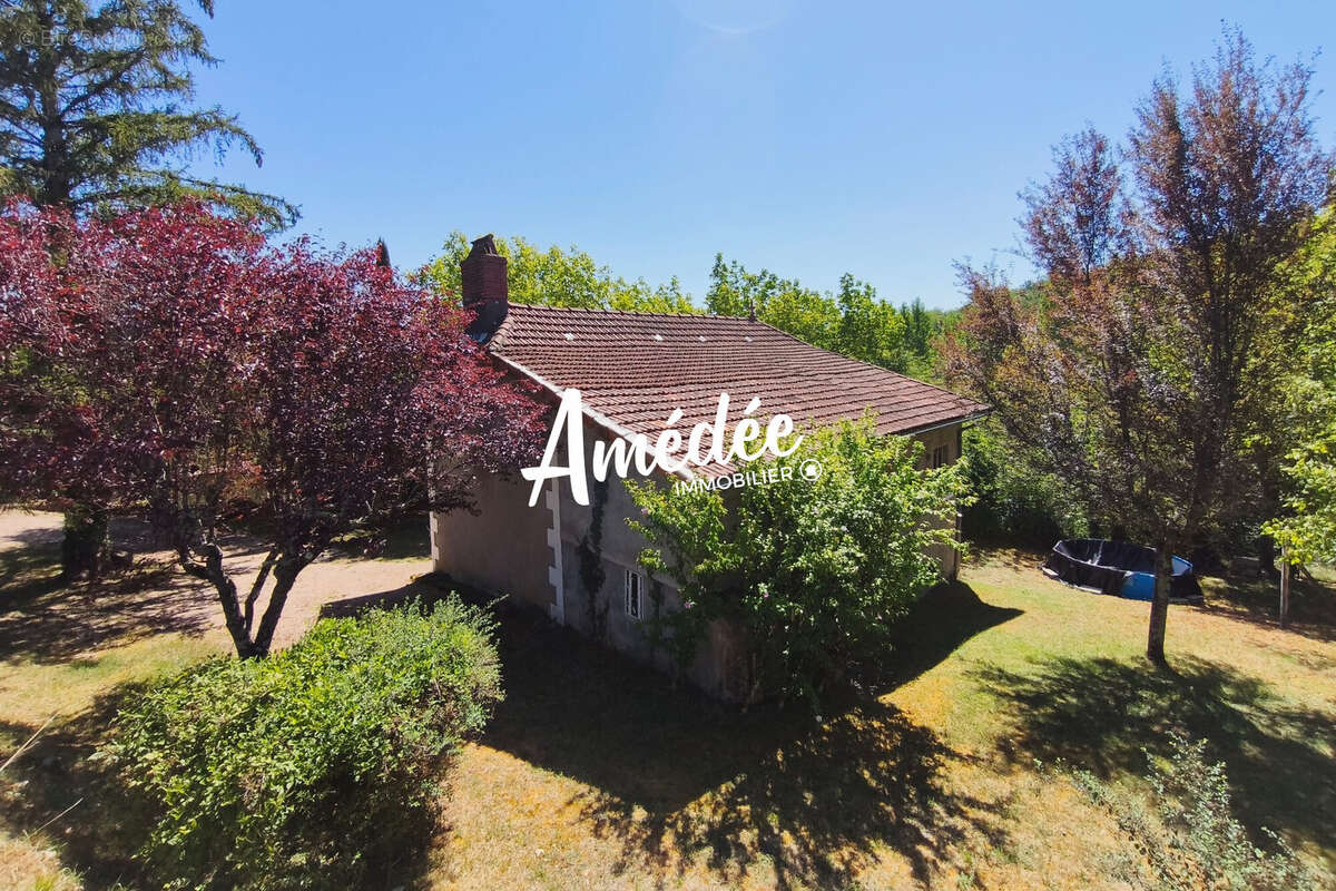 Maison 57 m² à Aynac  - photo 6