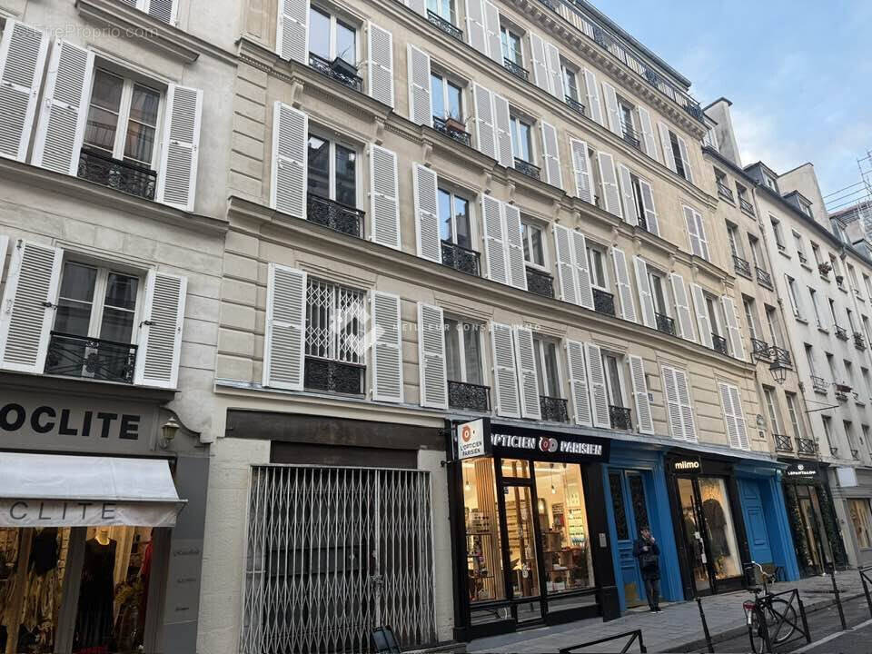 Commerce à PARIS-4E