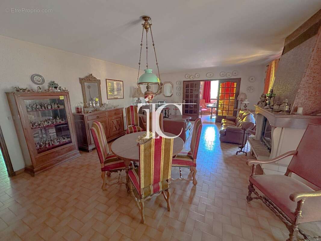 Maison à SAINT-AMBROIX