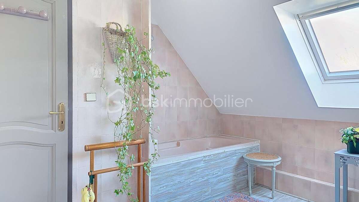 Maison à BRIE-COMTE-ROBERT