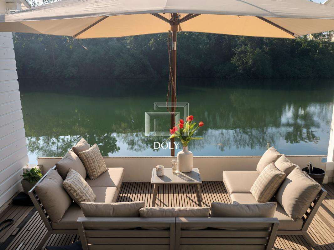 Appartement à VILLENEUVE-LA-GARENNE