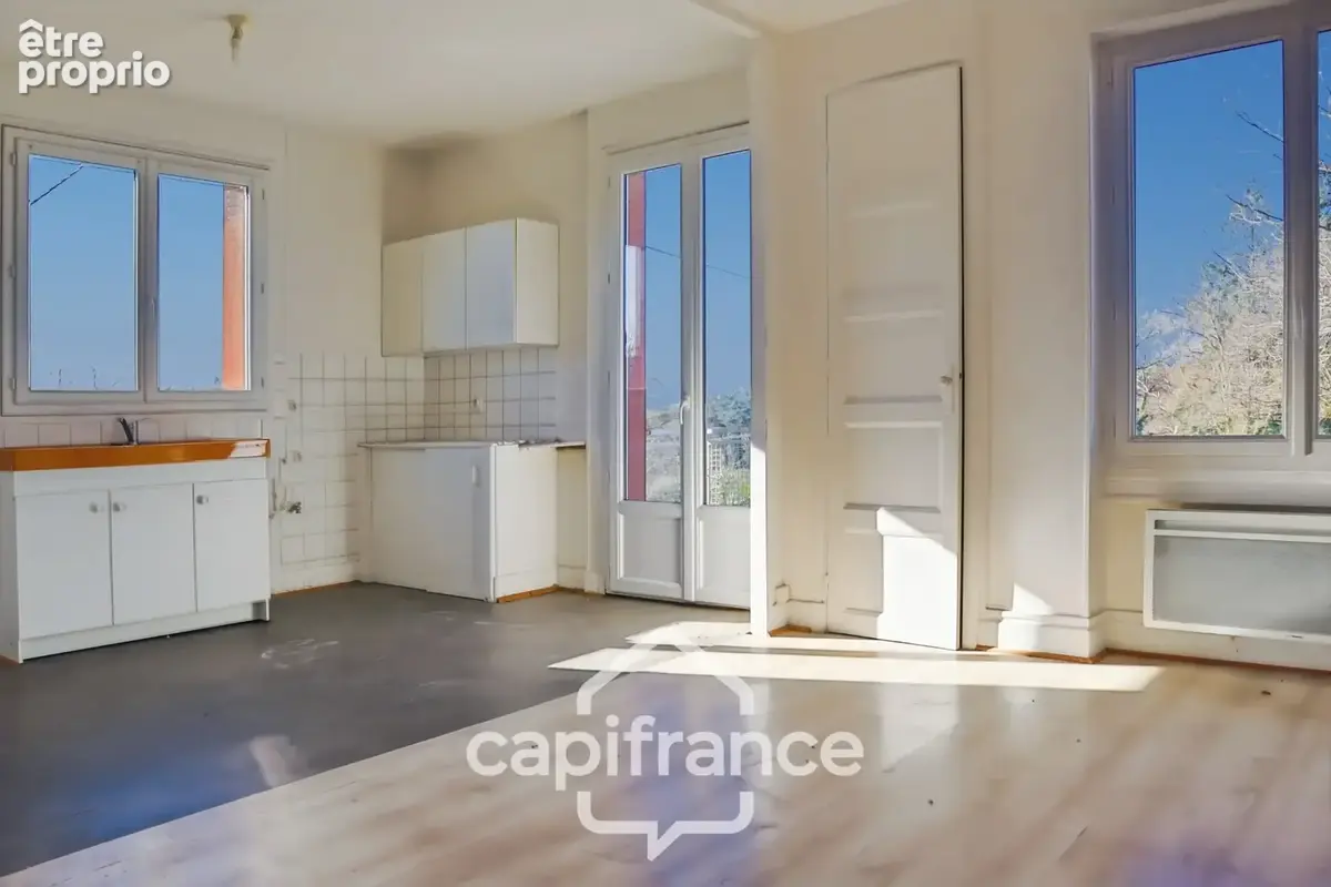 À VENDRE – Ensemble Immobilier Spécial Investisseur – Fort Potentiel Locatif PASLIERES (63) - photo 11