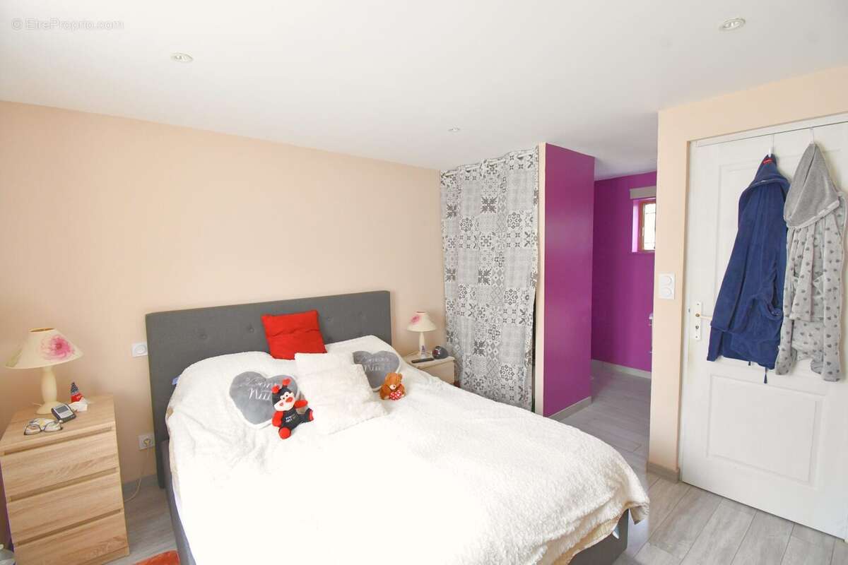 Maison 121 m² à Lalheue  - photo 7