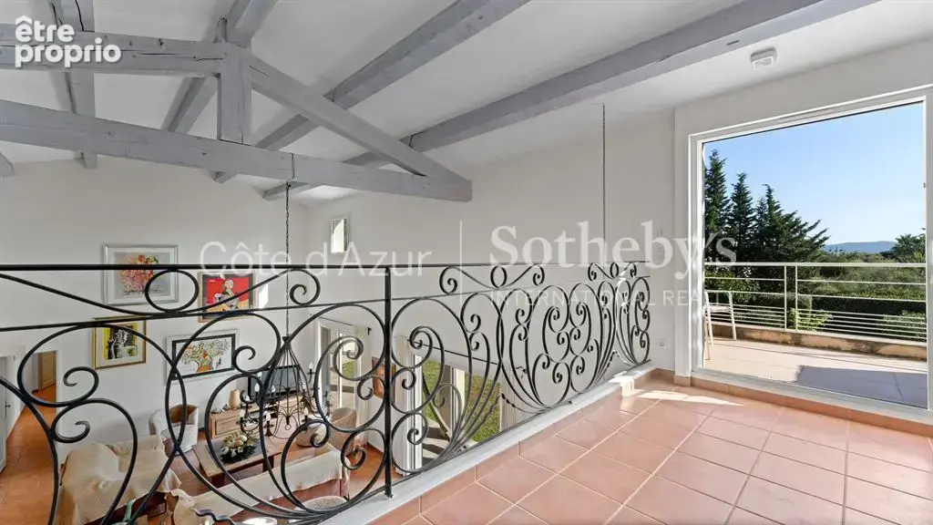 Grimaud, propriété privée avec piscine et solarium à quelques pas des plages - photo 12
