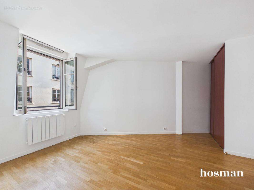 Appartement à PARIS-11E