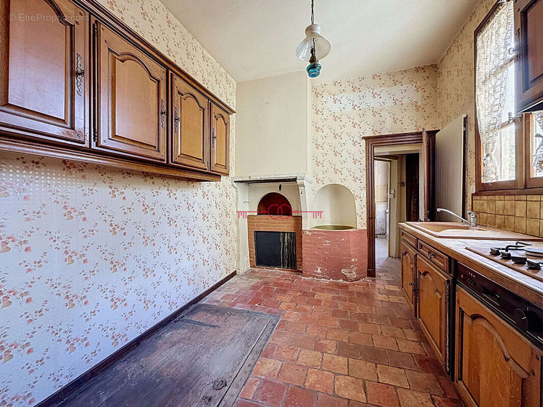 Maison de caractère à rénover Sainte Ménéhould 298 m2 - photo 3