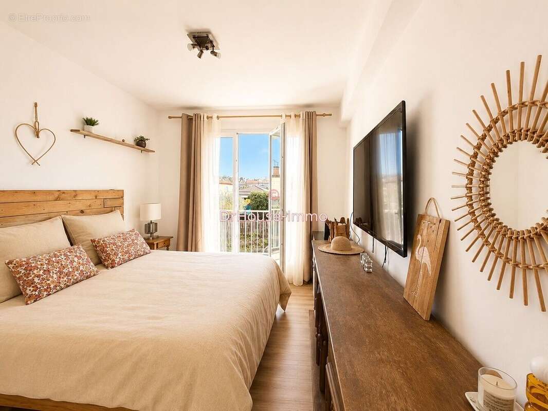 Appartement 75 m² à Cagnes-Sur-Mer  - photo 14