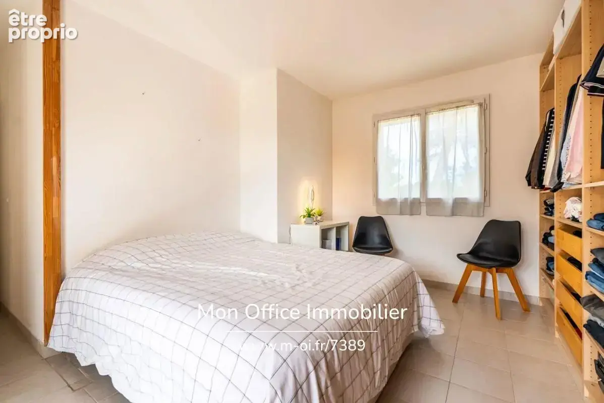 Référence : 7389-JDO - Maison familiale 4 chambres avec piscine et terrain de 1 260 m² à Venelles - photo 15