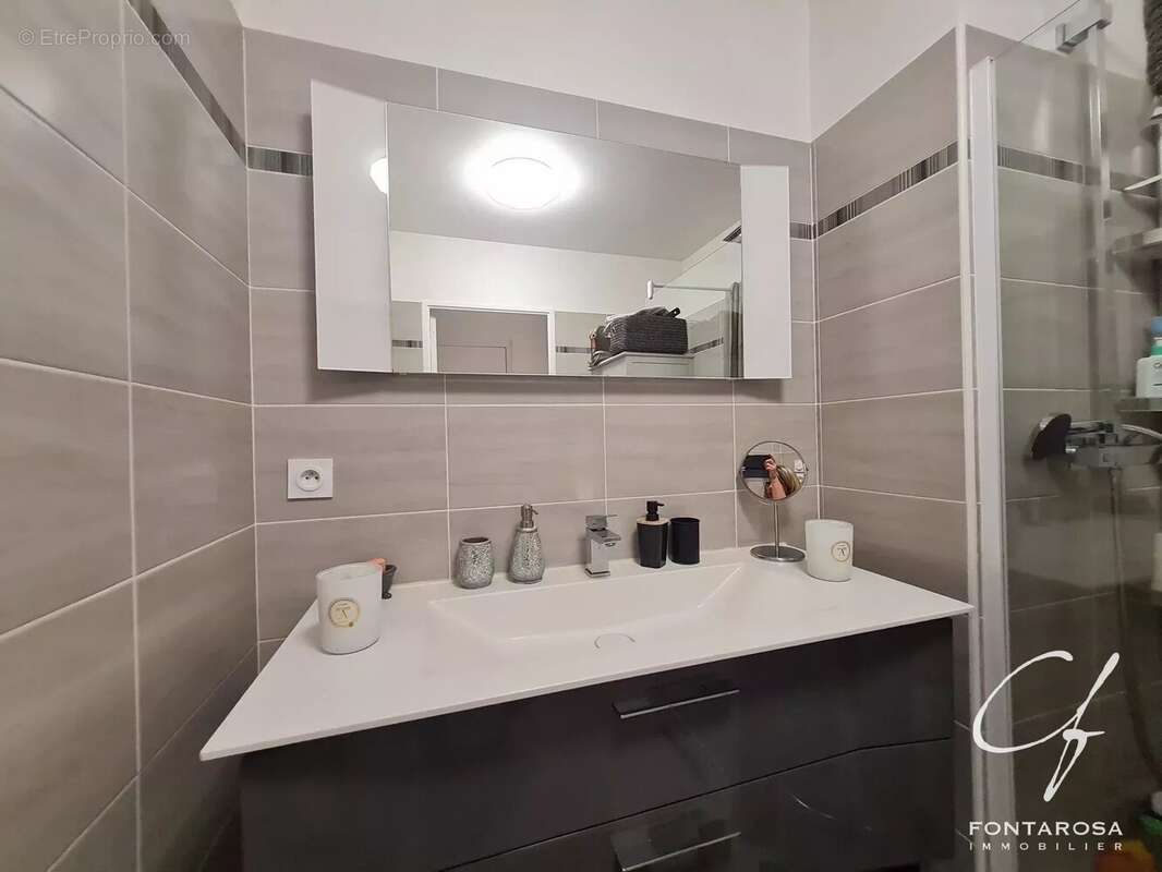 Appartement à FREJUS