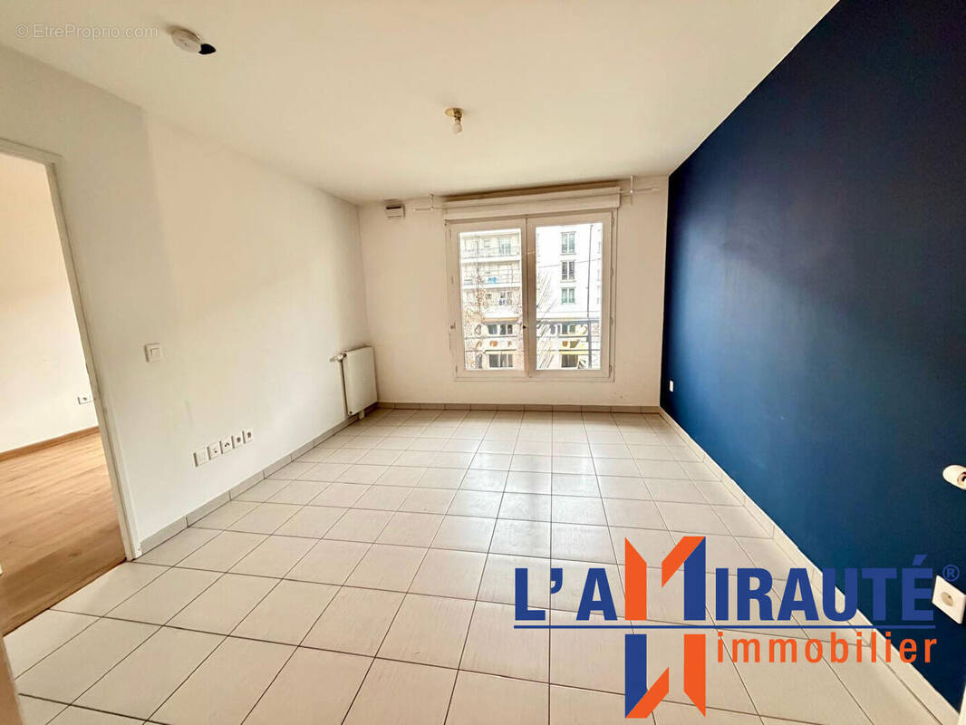 Appartement à SARTROUVILLE