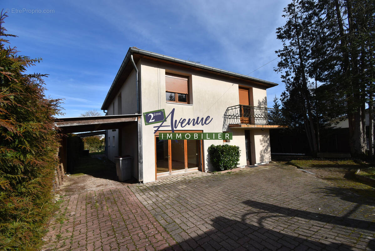 Maison à SAINT-LOUP-SUR-SEMOUSE
