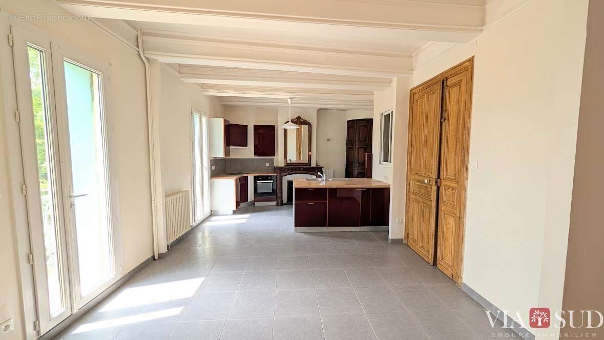 Boujan-sur-Libron - Maison bourgeoise avec terrasse et garages - photo 12