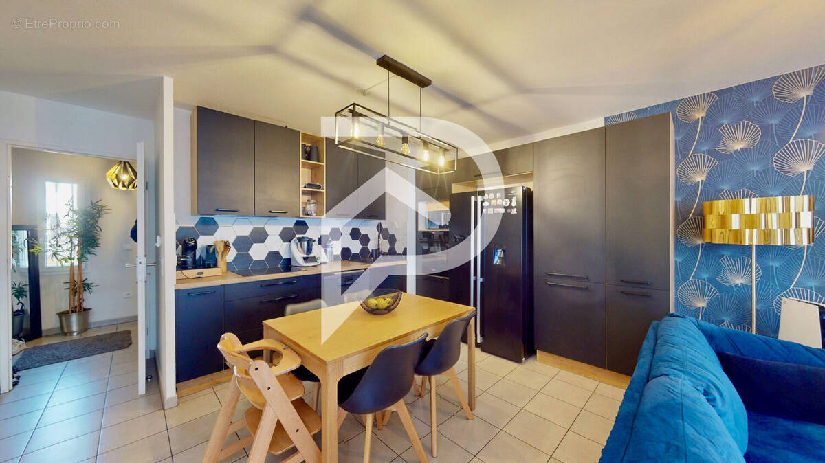 Maison à CHANTELOUP-LES-VIGNES