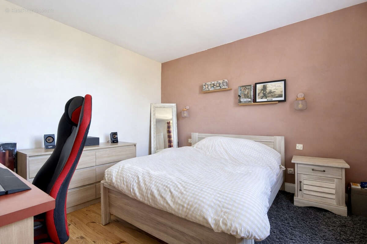 Maison 115 m² à Randan  - photo 4