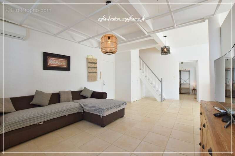 Maison à LES TROIS-ILETS