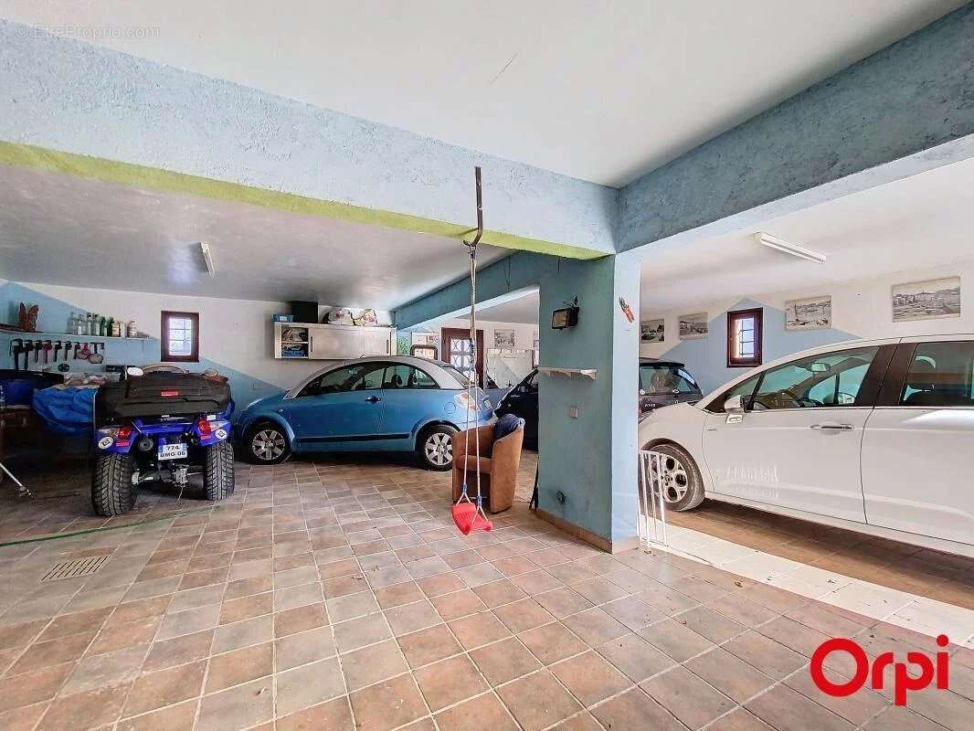 Bien d'exception, 1 Maison jumelée + 1 Maison individuelle - photo 13