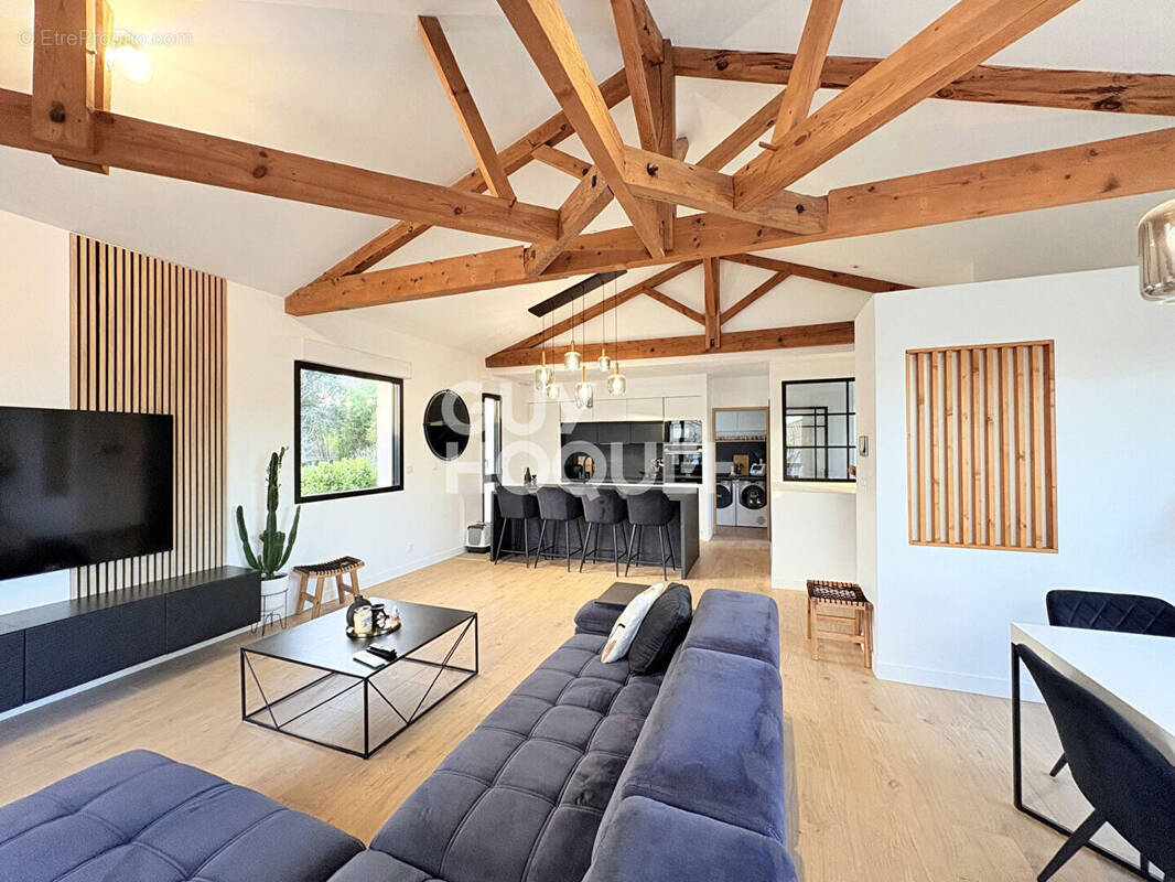 Maison à VILLENAVE-D&#039;ORNON