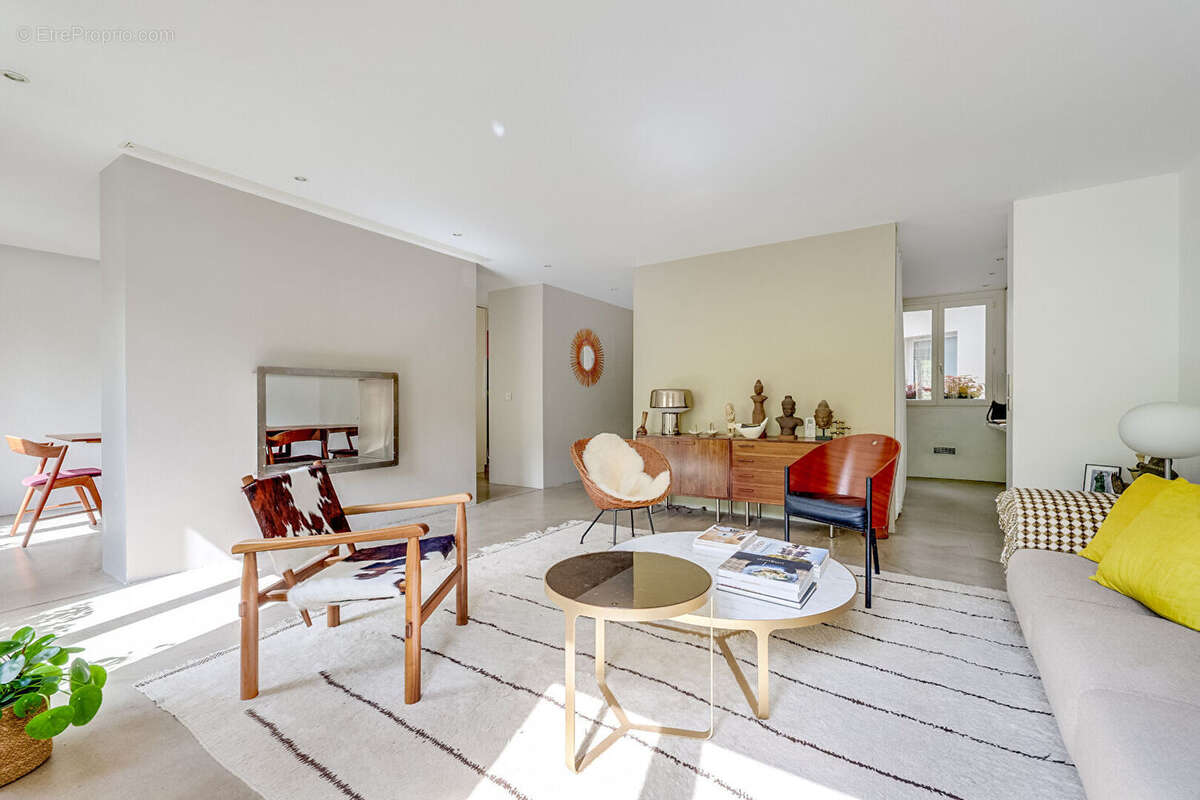 Appartement à PARIS-11E