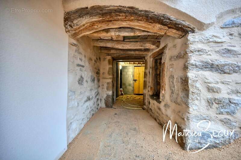 Appartement à THURINS