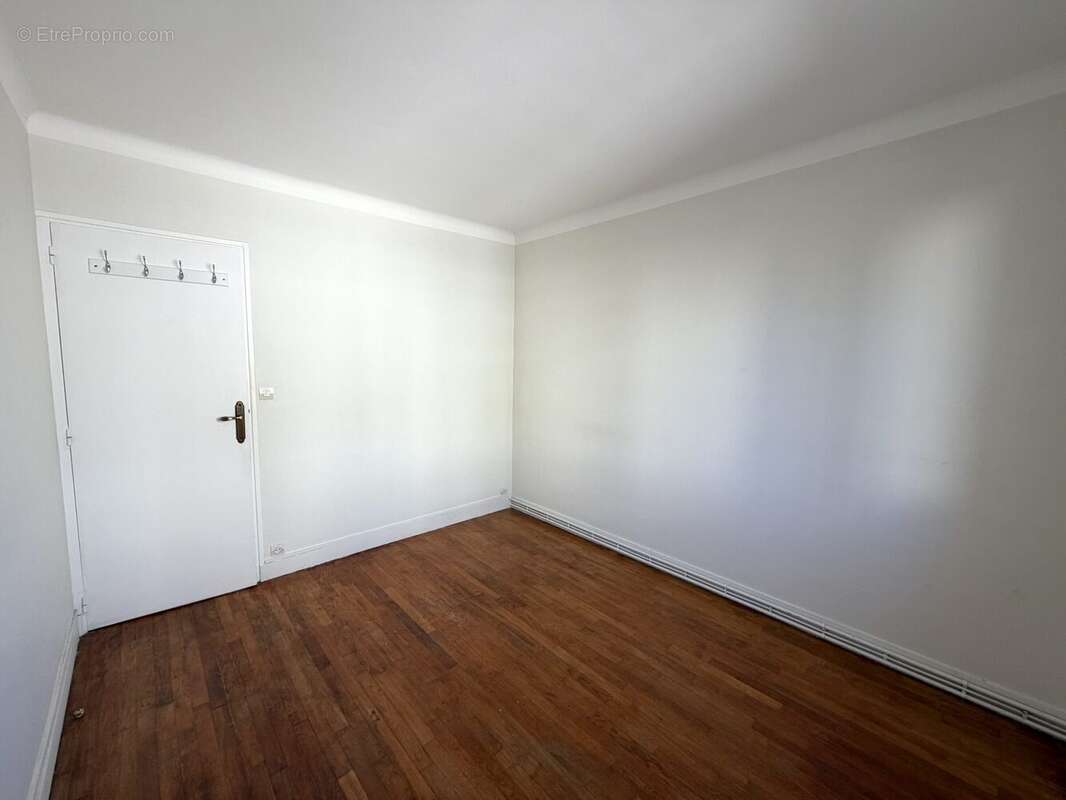 Appartement à SAINT-JEAN-DE-BRAYE