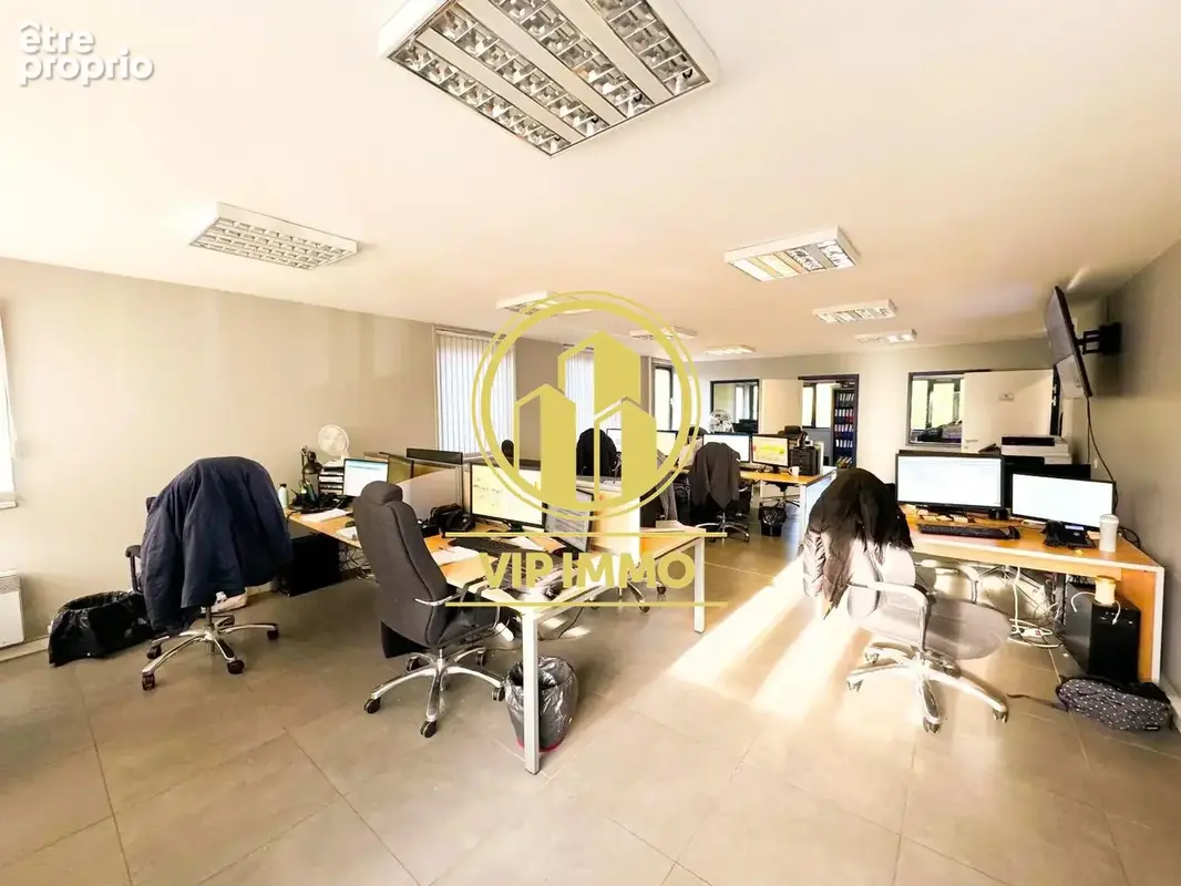 Commerce 745 m² à vendre à Villeneuve-D'ascq (59650) - photo 9