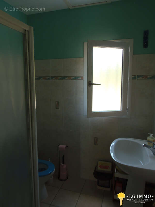 Maison de plain pied avec 4 chambres piscine et belle vue sur l'estuaire de la Gironde. - photo 29