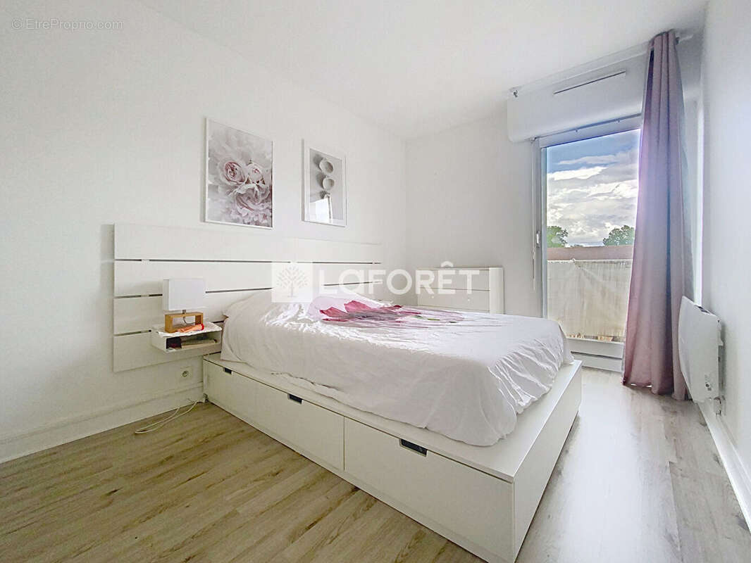 Appartement à VERNEUIL-SUR-SEINE