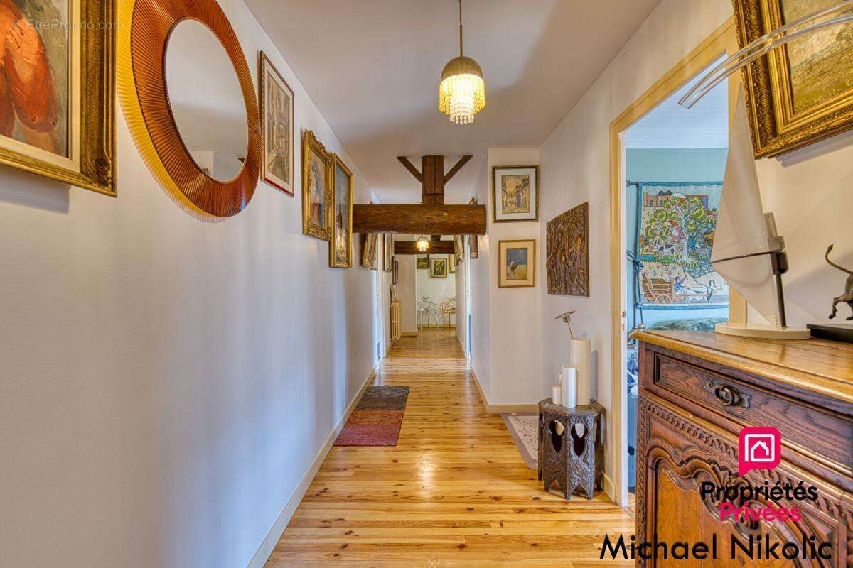 Maison à CONDRIEU